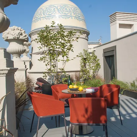 Casagrand Luxury Apartment *