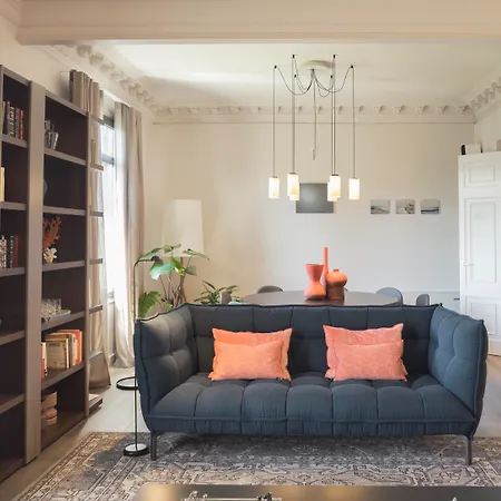 Casagrand Luxury Apartment Barcelona