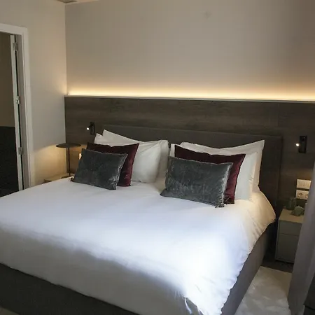 Casagrand Luxury Apartment Barcelona